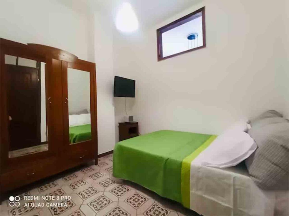 Naxos 101 Apartment A Due Passi Dal Mare Giardini Naxos Exteriör bild